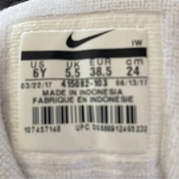 Nike Air Umtempo ‘96White&Royal Navy Blue Shoes Youth Size 6 - Picture 3 of 7